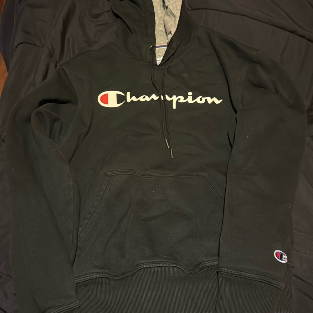 Men’s Champion hoodie